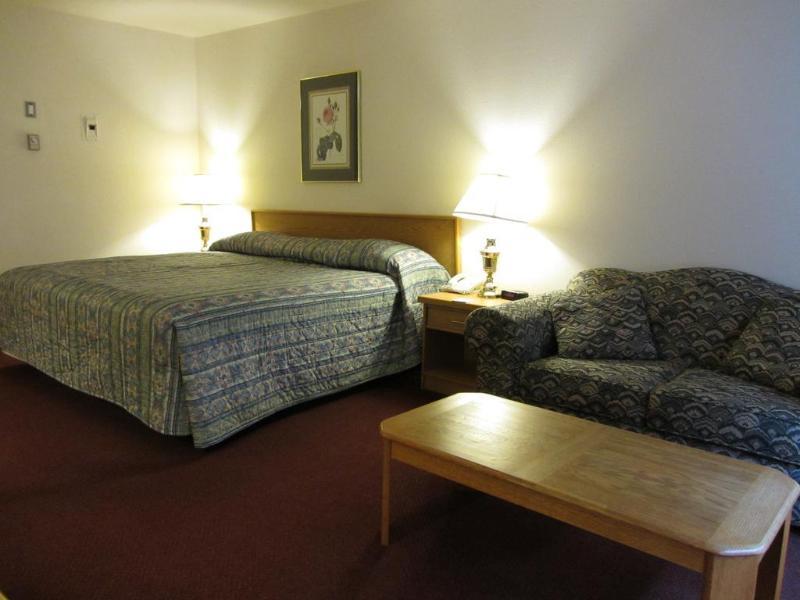 Howard Johnson By Wyndham Fort St. John Exterior foto
